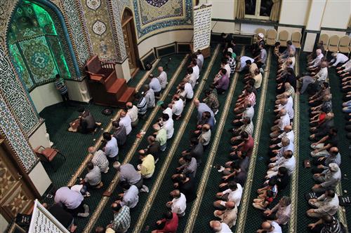 سومین سفره افطاری در ماه مبارک رمضان 
